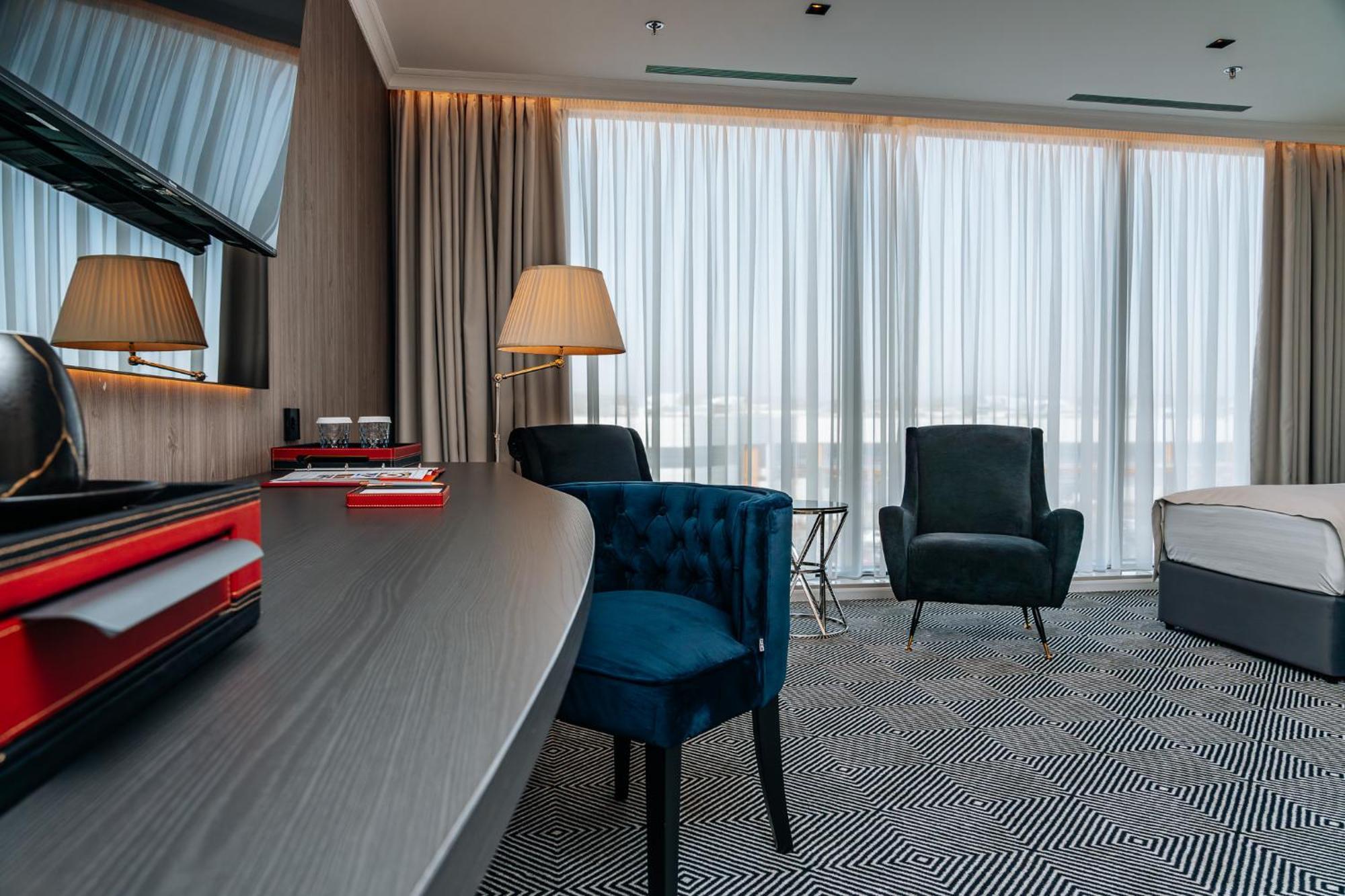 Sky Airport Hotel Κλουζ-Ναπόκα Εξωτερικό φωτογραφία